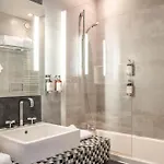 オテル バッサーノ 4* パリ