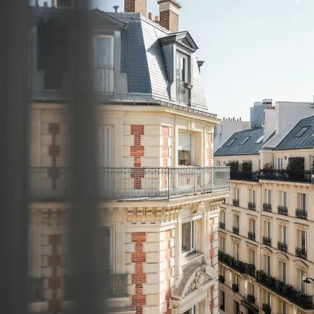 Hotel Bassano Parijs